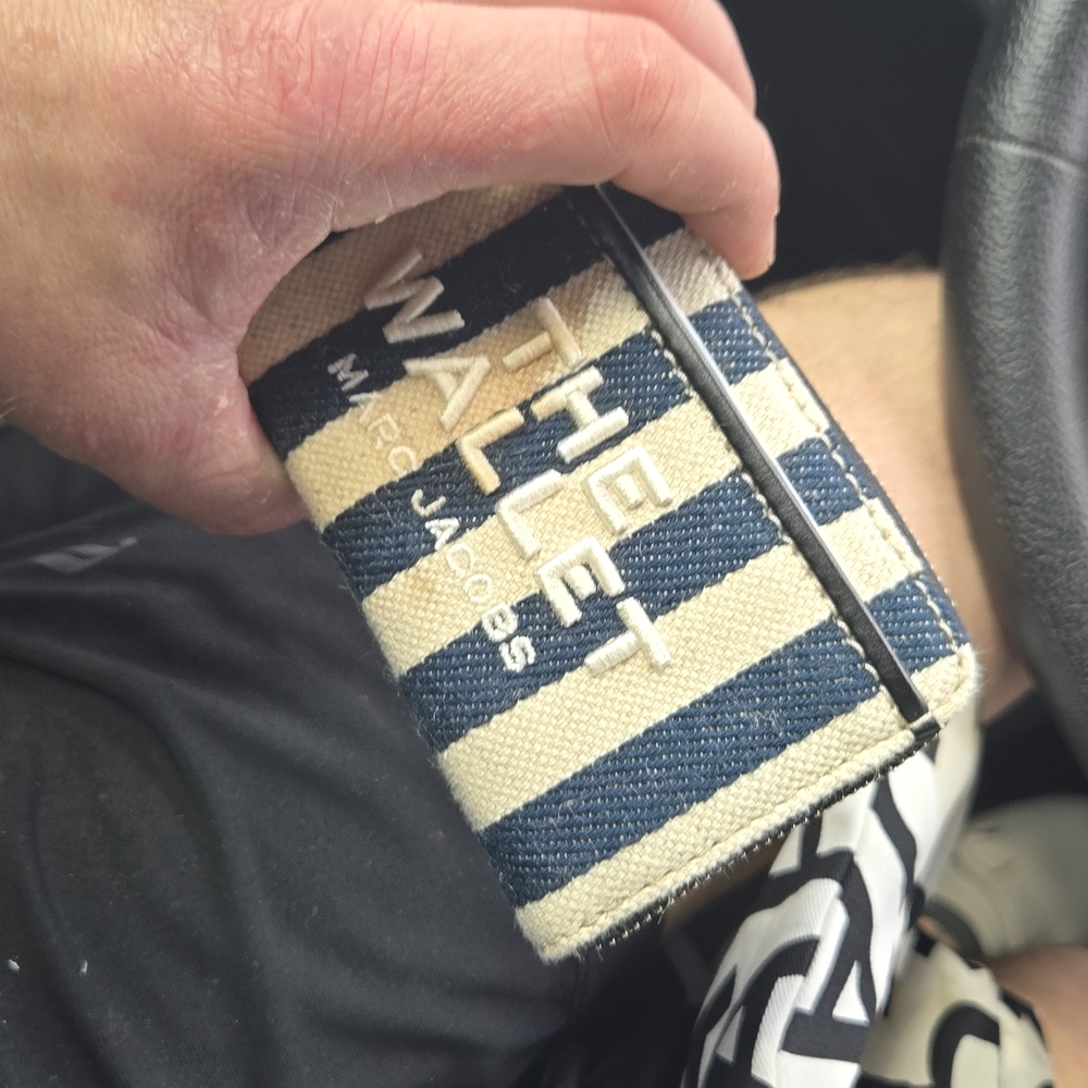 Marc Jacobs Men’s Navy and Cream Stripe Card Case